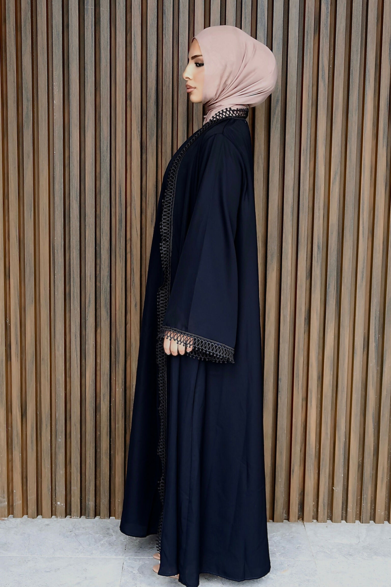 Qamari Abaya