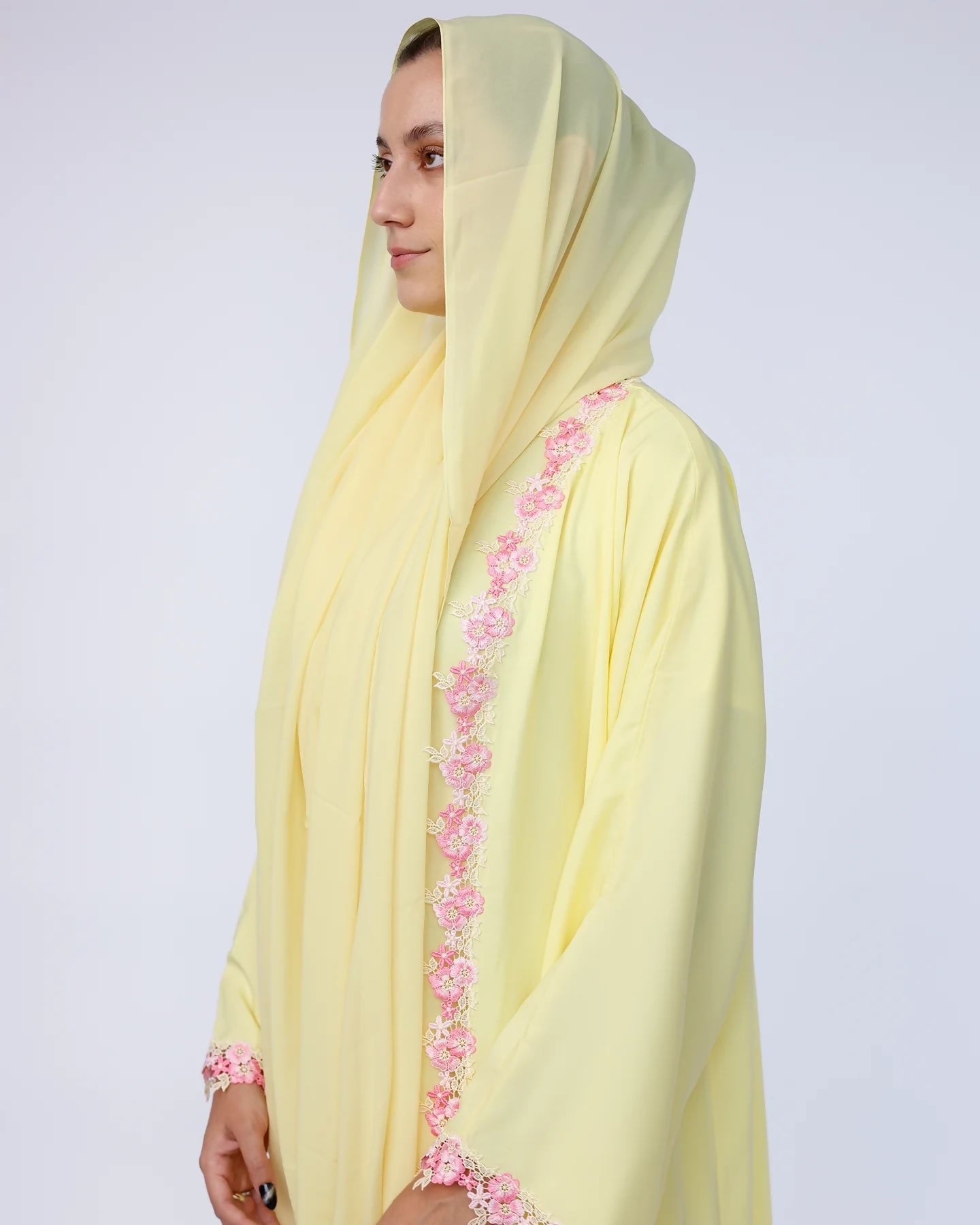 THE LACE EDIT | LEMON