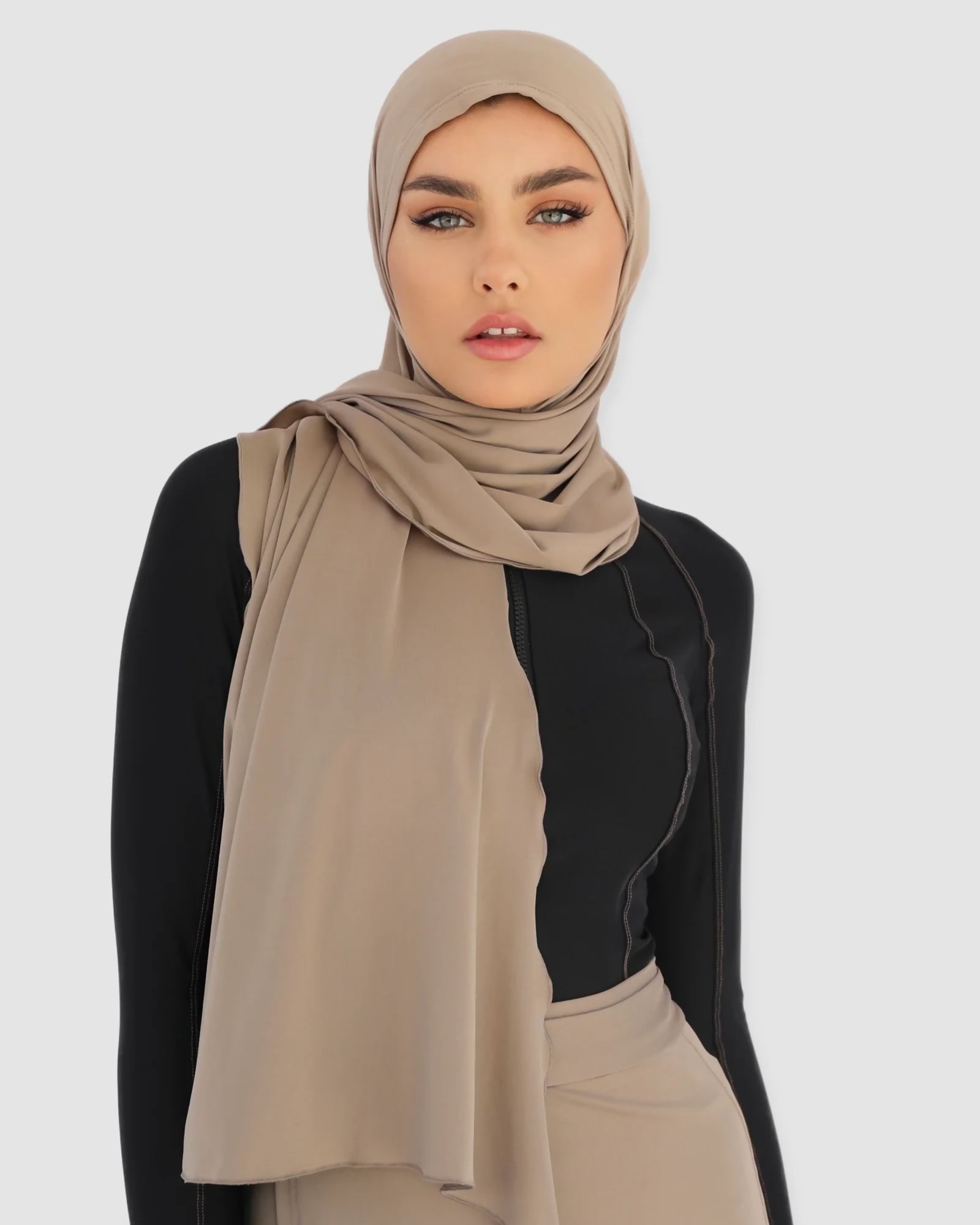 2-IN-1 HIJAB // SAND